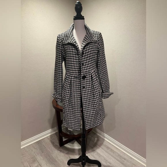 Bitten by Sarah Jessica Parker Houndstooth Coat Size Small - Picture 1 of 8